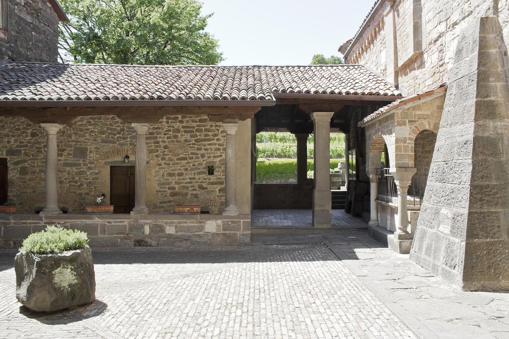 Historical House Medieval Abbey - Al Chiostro Sotto il Monte Habitación foto